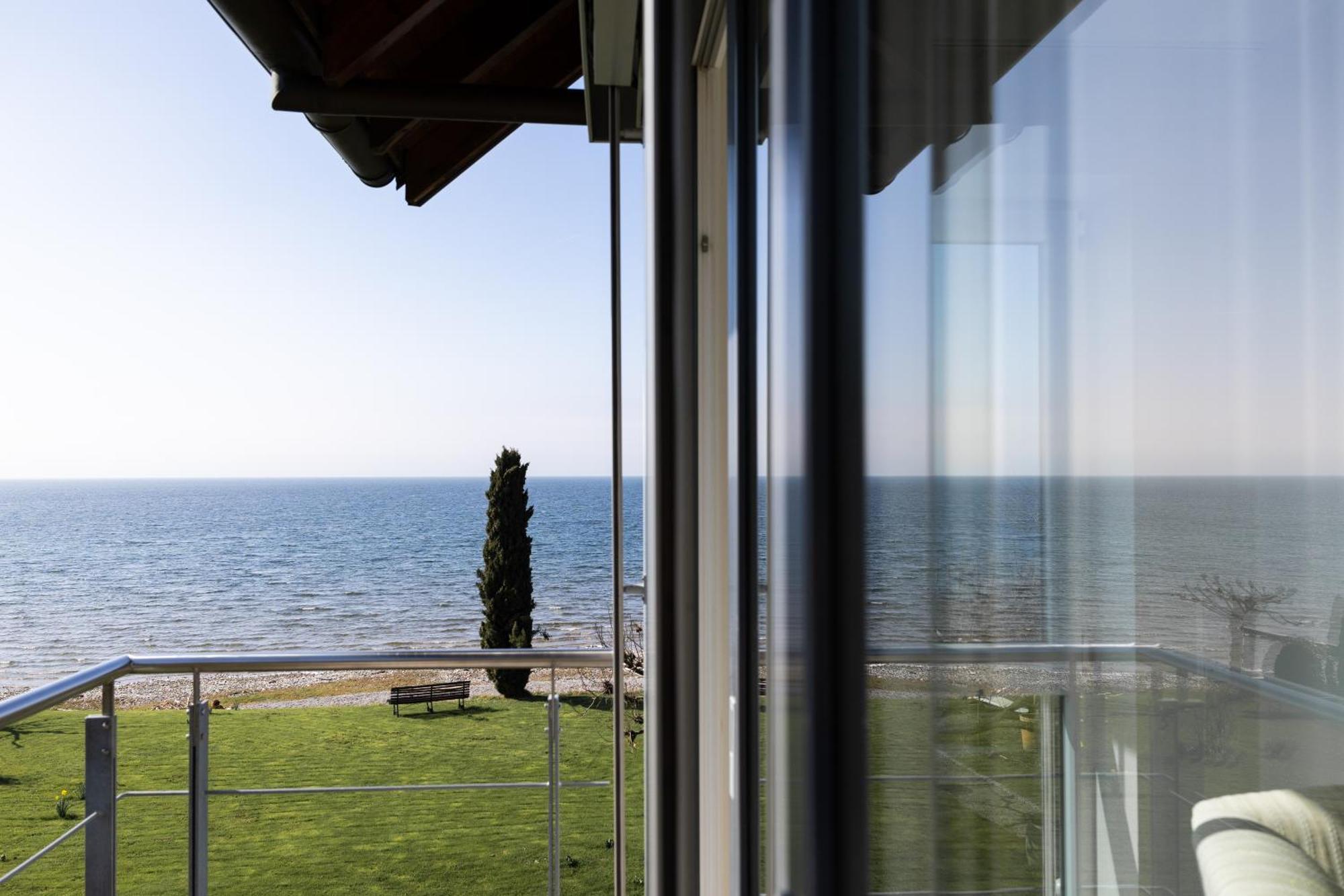 Hotel Haus Am See Nonnenhorn Room photo